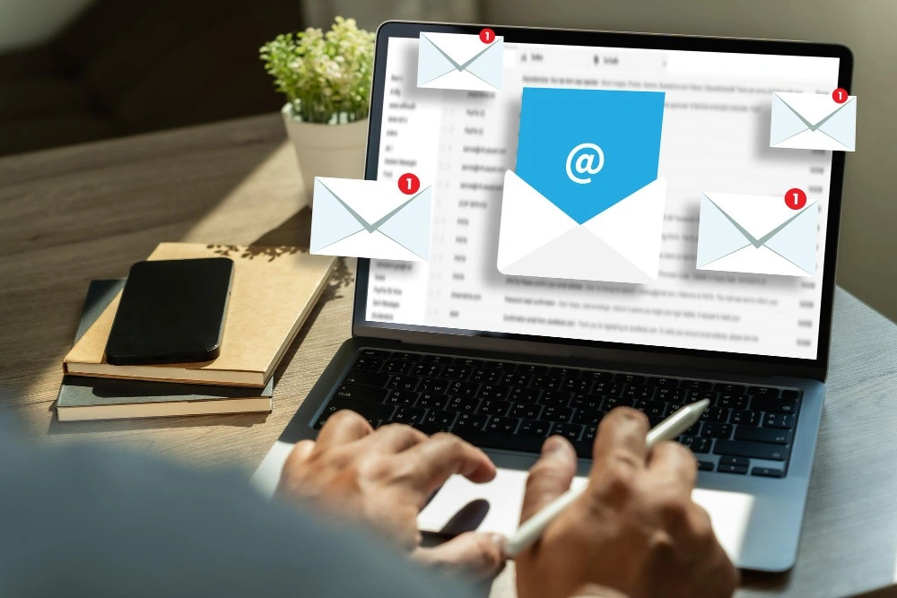 Travel Agency Business Email Services - Skybook